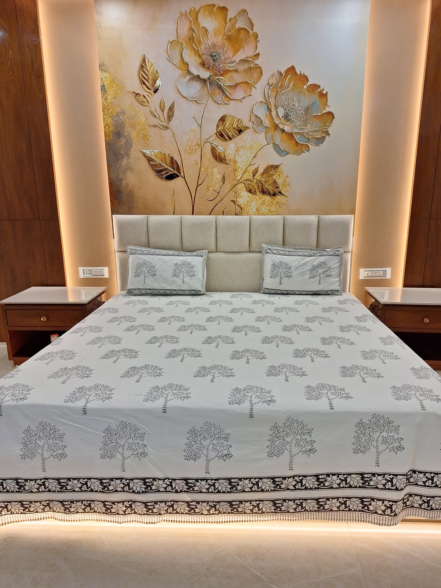 Cotton hand block printed king size bedsheet ( 100 x 108 inches) - Grey Tree