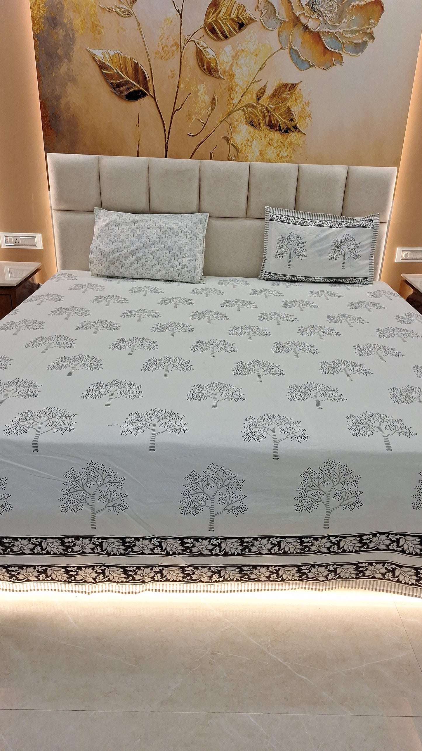 Cotton hand block printed king size bedsheet ( 100 x 108 inches) - Grey Tree